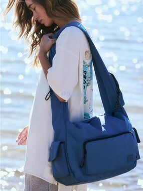 NEW Free People Movement Parlay Puffer Carryall Bag